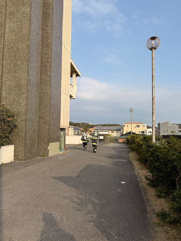 А вот так выглядят японские пожарные.