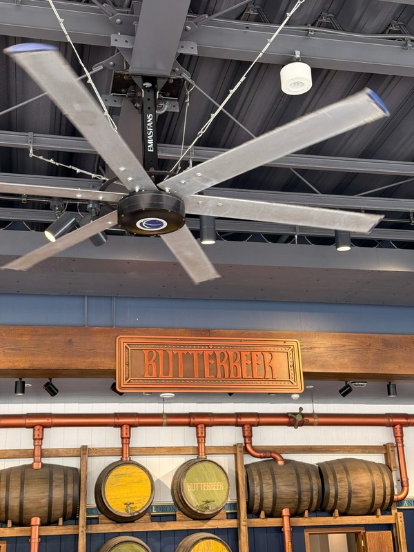 Целая отдельная точка, где продают сливочное пиво.